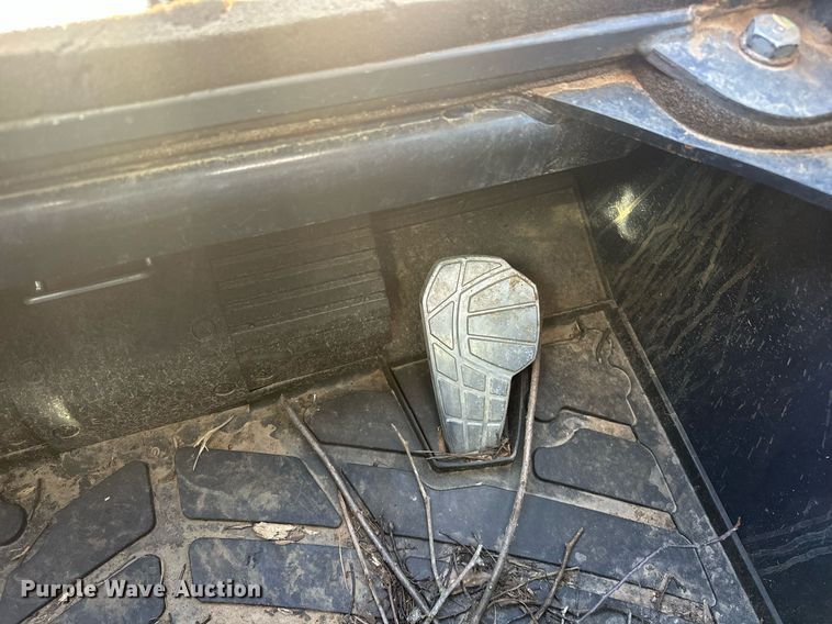 image for item EK0462 Kubota SVL97-2 tracked skid steer loader