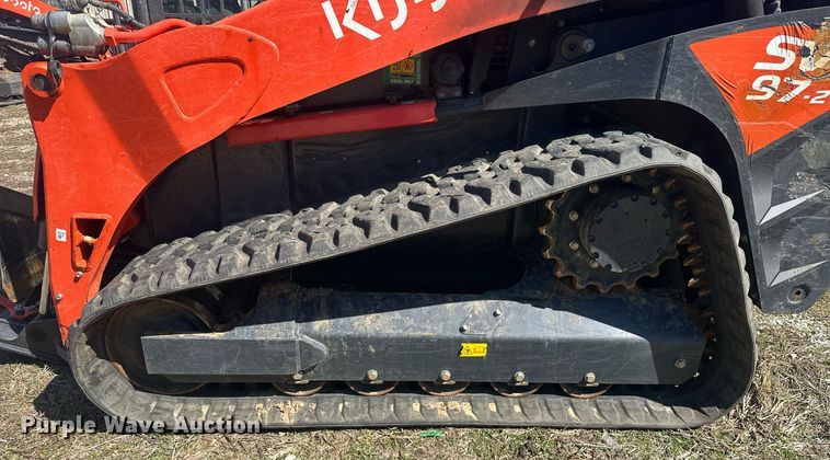 image for item EK0462 Kubota SVL97-2 tracked skid steer loader