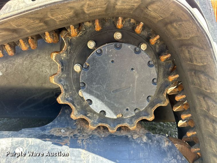 image for item EK0462 Kubota SVL97-2 tracked skid steer loader