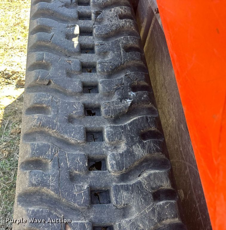 image for item EK0462 Kubota SVL97-2 tracked skid steer loader