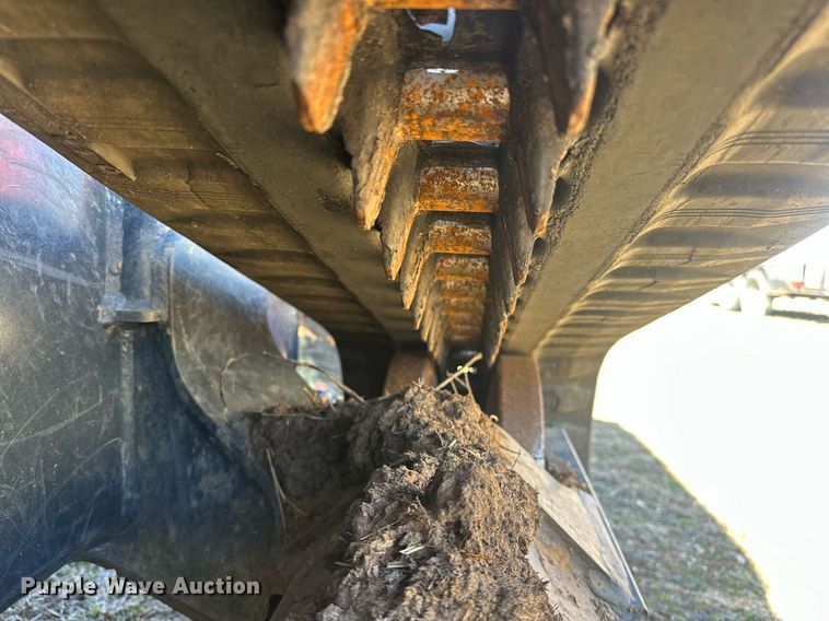 image for item EK0462 Kubota SVL97-2 tracked skid steer loader