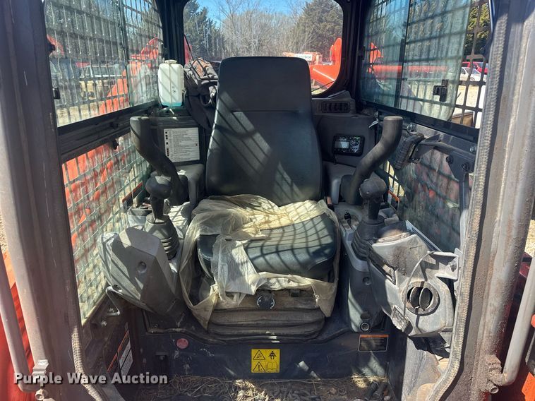 image for item EK0463 2023 Kubota SVL97-2 tracked skid steer loader