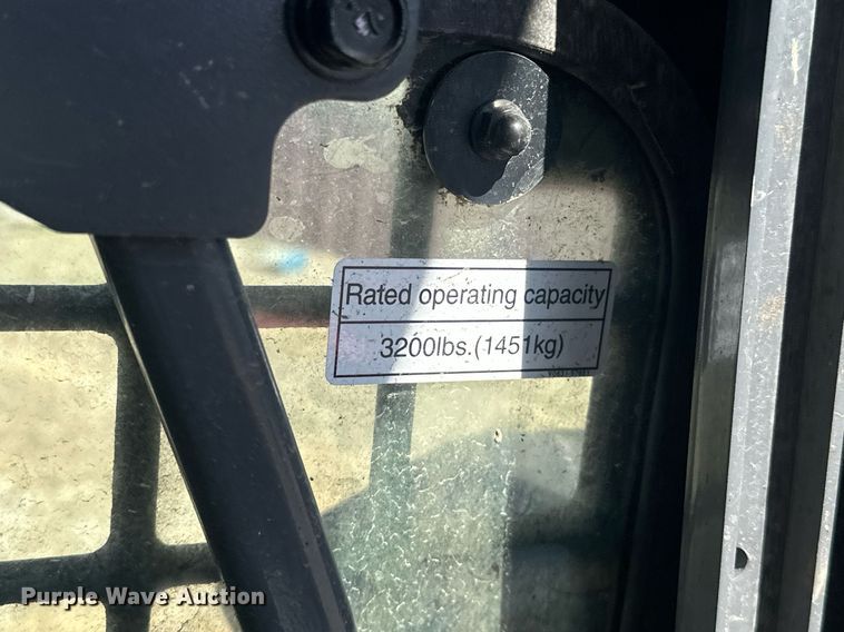 image for item EK0463 2023 Kubota SVL97-2 tracked skid steer loader