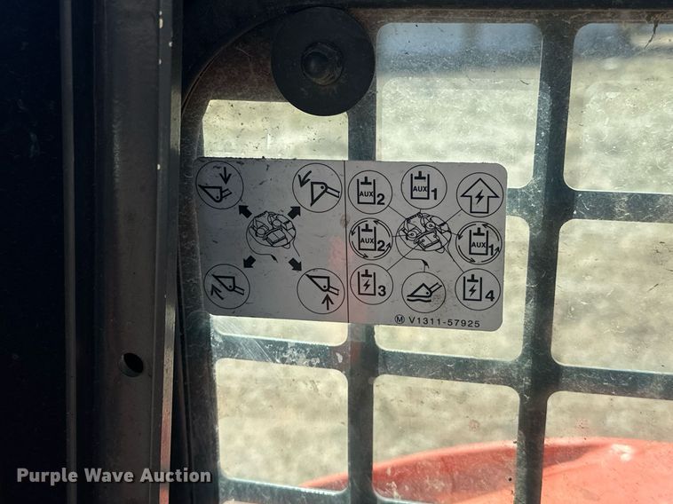 image for item EK0463 2023 Kubota SVL97-2 tracked skid steer loader