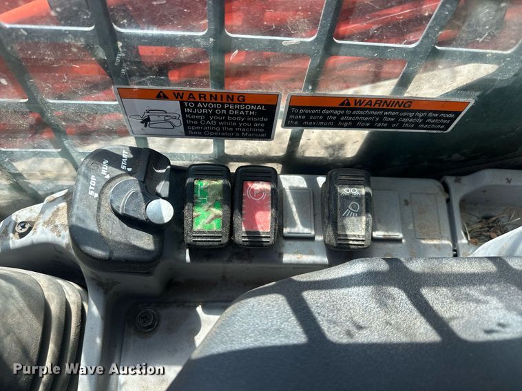 image for item EK0463 2023 Kubota SVL97-2 tracked skid steer loader