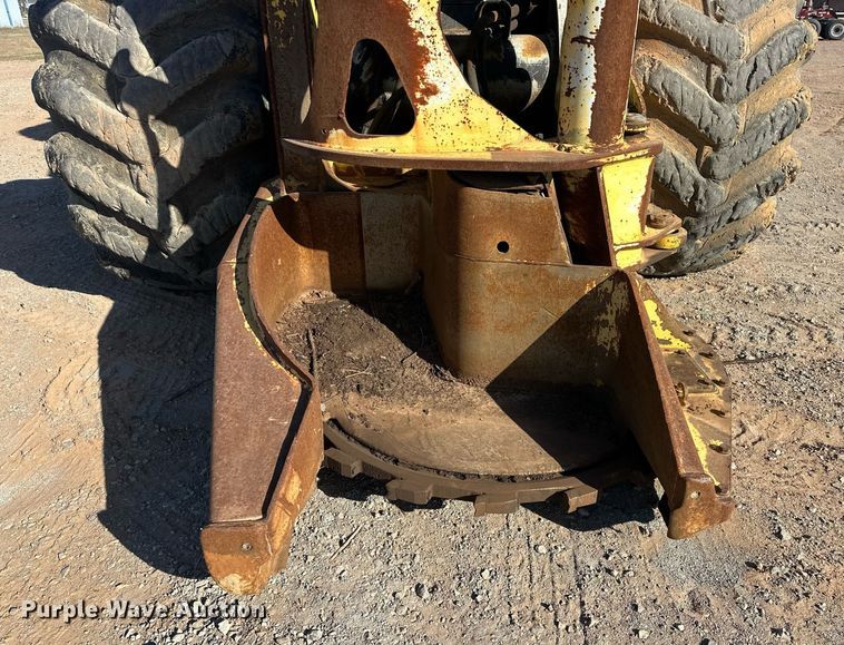 image for item EK0478 2012 John Deere 843K feller buncher