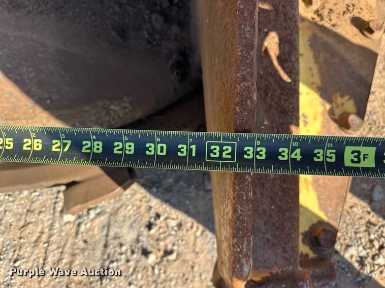 image for item EK0478 2012 John Deere 843K feller buncher