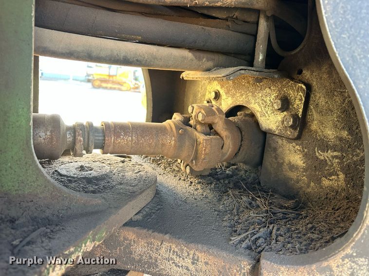 image for item EK0478 2012 John Deere 843K feller buncher