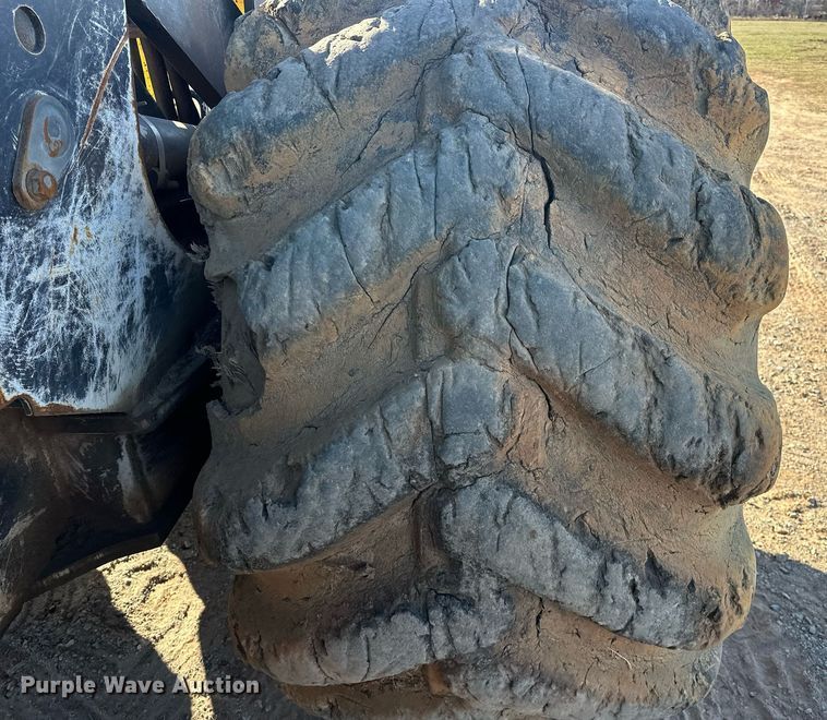 image for item EK0478 2012 John Deere 843K feller buncher