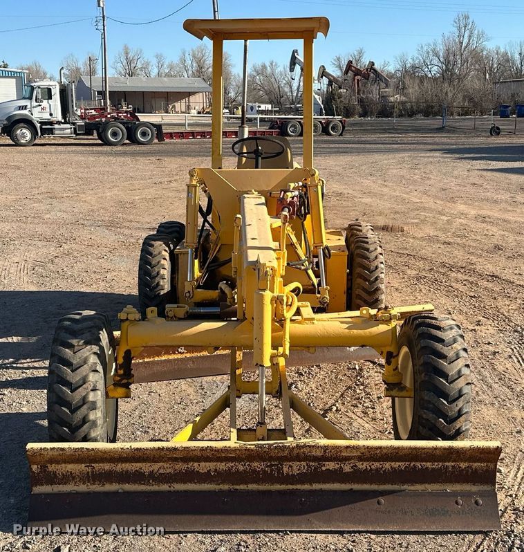 image for item EK0479 LeeBoy motor grader