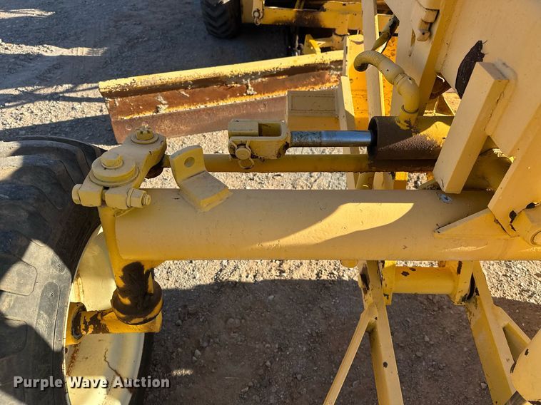 image for item EK0479 LeeBoy motor grader