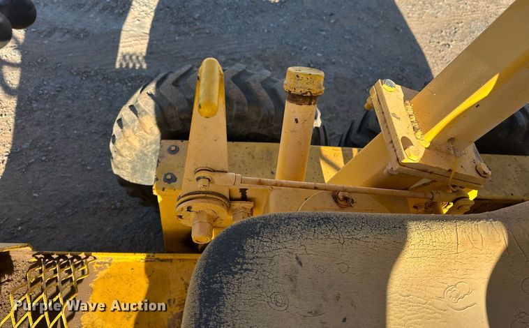 image for item EK0479 LeeBoy motor grader