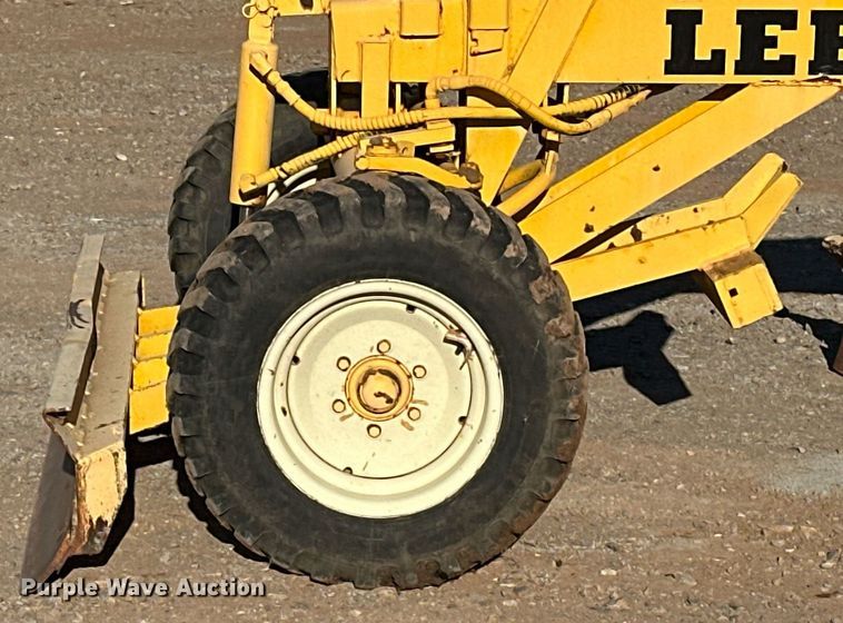 image for item EK0479 LeeBoy motor grader