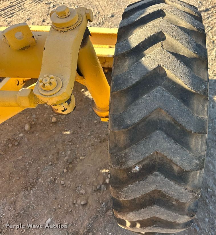 image for item EK0479 LeeBoy motor grader