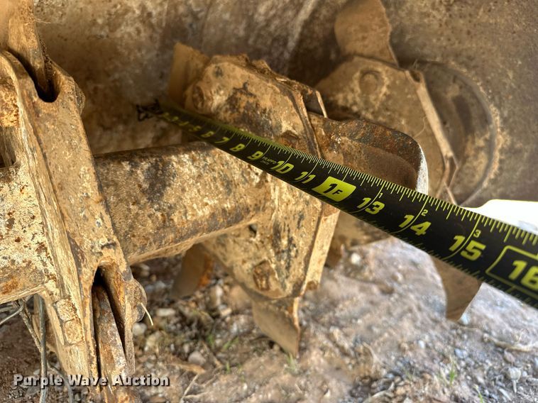 image for item EK0485 2016 Bobcat 76 Tiller skid steer tiller