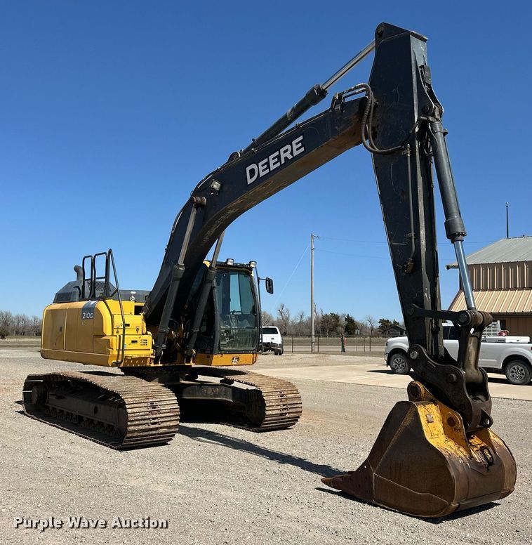 image for item EK0491 2016 John Deere 210G LC excavator