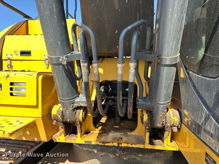 image for item EK0491 2016 John Deere 210G LC excavator