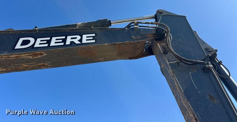image for item EK0491 2016 John Deere 210G LC excavator