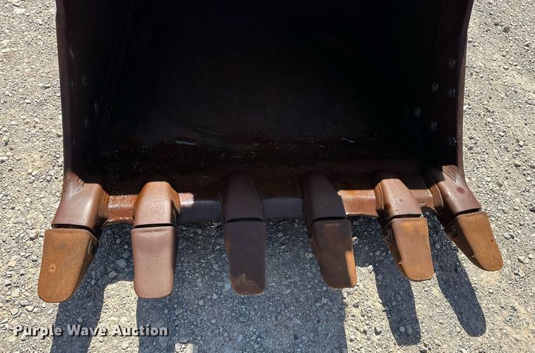 image for item EK0491 2016 John Deere 210G LC excavator