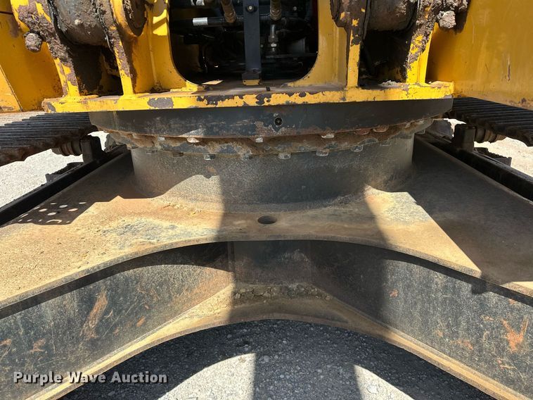 image for item EK0491 2016 John Deere 210G LC excavator