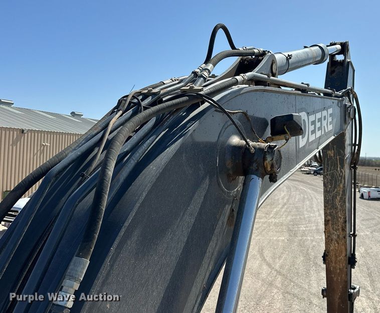 image for item EK0491 2016 John Deere 210G LC excavator