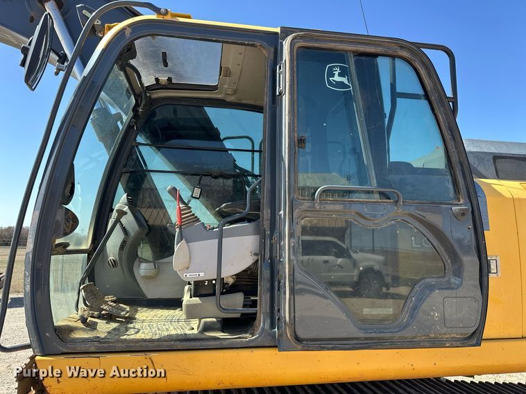 image for item EK0491 2016 John Deere 210G LC excavator