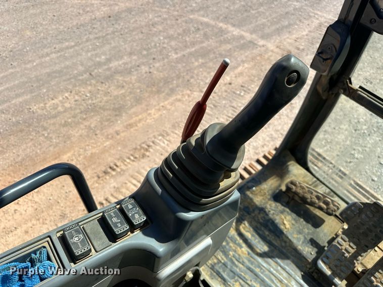 image for item EK0491 2016 John Deere 210G LC excavator