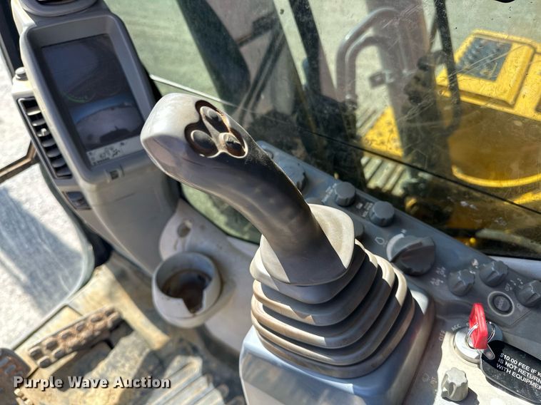 image for item EK0491 2016 John Deere 210G LC excavator