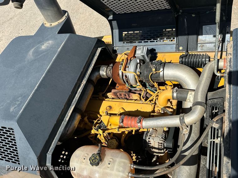 image for item EK0491 2016 John Deere 210G LC excavator