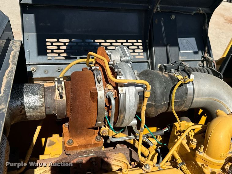 image for item EK0491 2016 John Deere 210G LC excavator