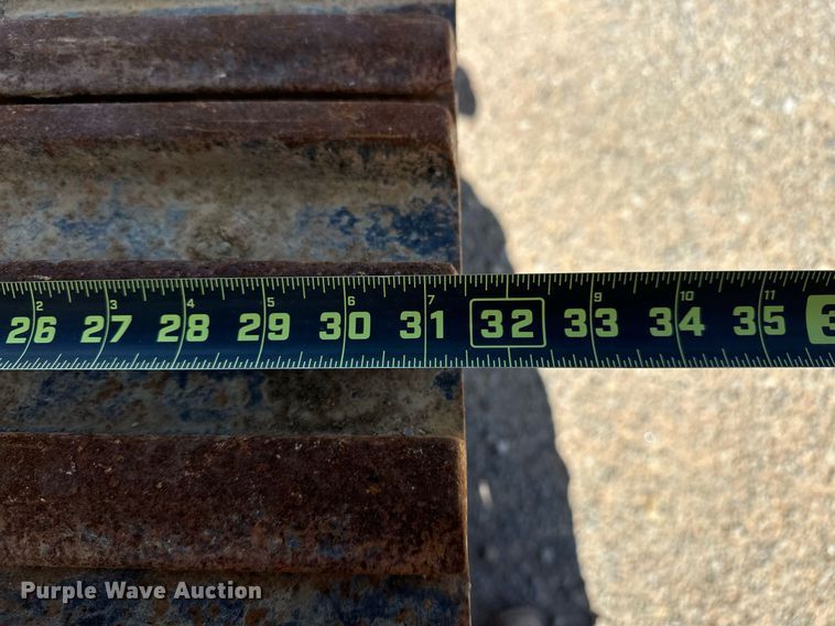 image for item EK0491 2016 John Deere 210G LC excavator