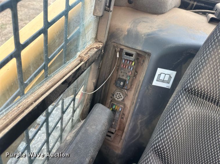 image for item EK0510 2021 Caterpillar 299D3 XE tracked skid steer loader