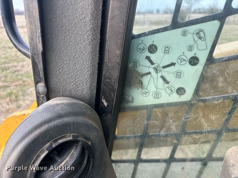 image for item EK0510 2021 Caterpillar 299D3 XE tracked skid steer loader