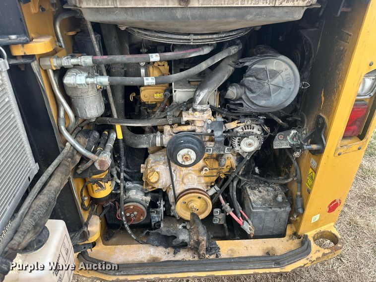 image for item EK0510 2021 Caterpillar 299D3 XE tracked skid steer loader