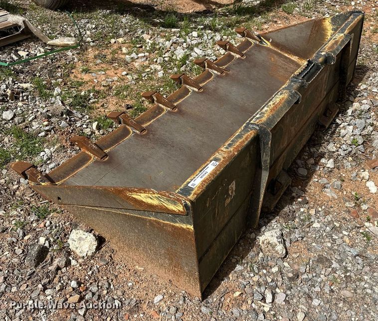 image for item EK0526 83