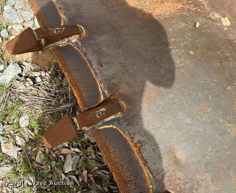 image for item EK0526 83