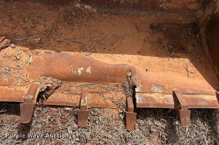 image for item EK0528 John Deere T84 83