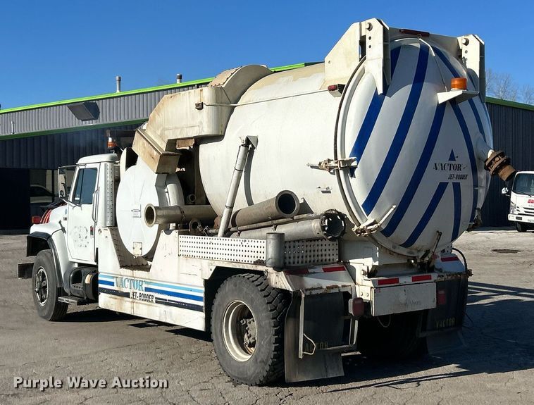 image for item EK2562 1988 International 1954 sewer jetter truck