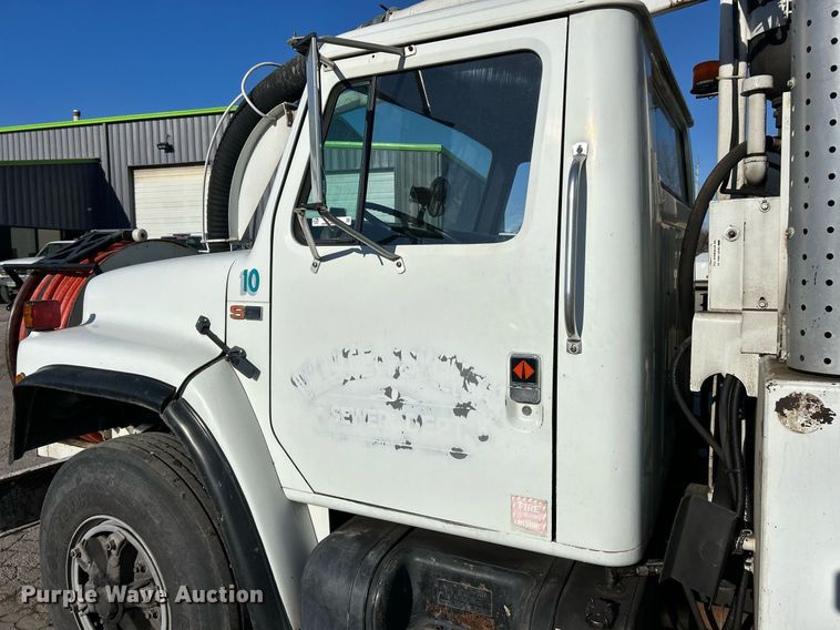 image for item EK2562 1988 International 1954 sewer jetter truck