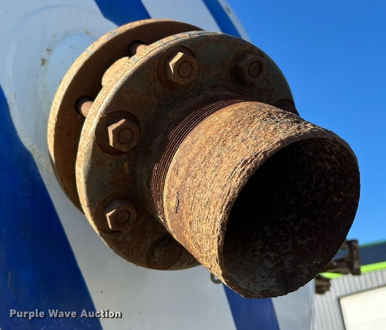 image for item EK2562 1988 International 1954 sewer jetter truck