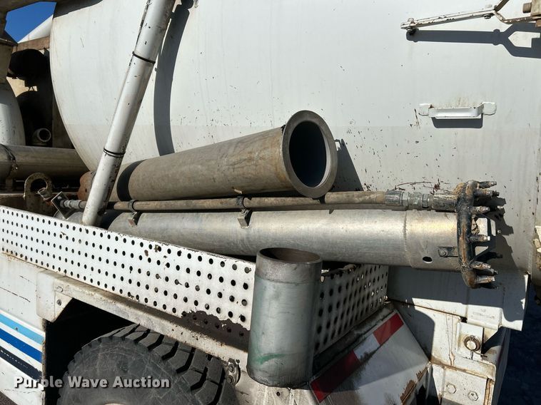 image for item EK2562 1988 International 1954 sewer jetter truck