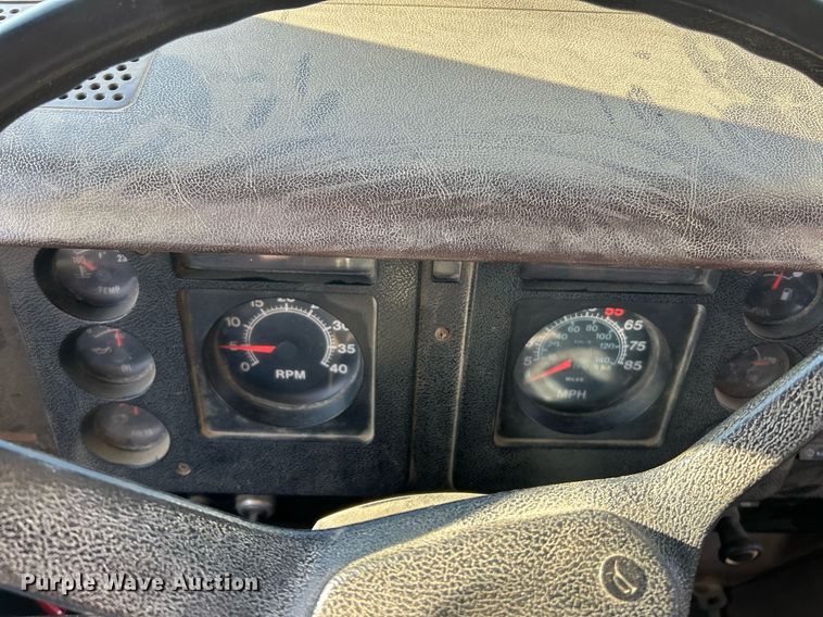 image for item EK2562 1988 International 1954 sewer jetter truck