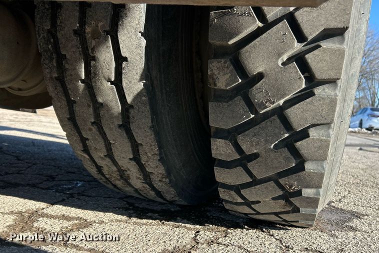 image for item EK2562 1988 International 1954 sewer jetter truck