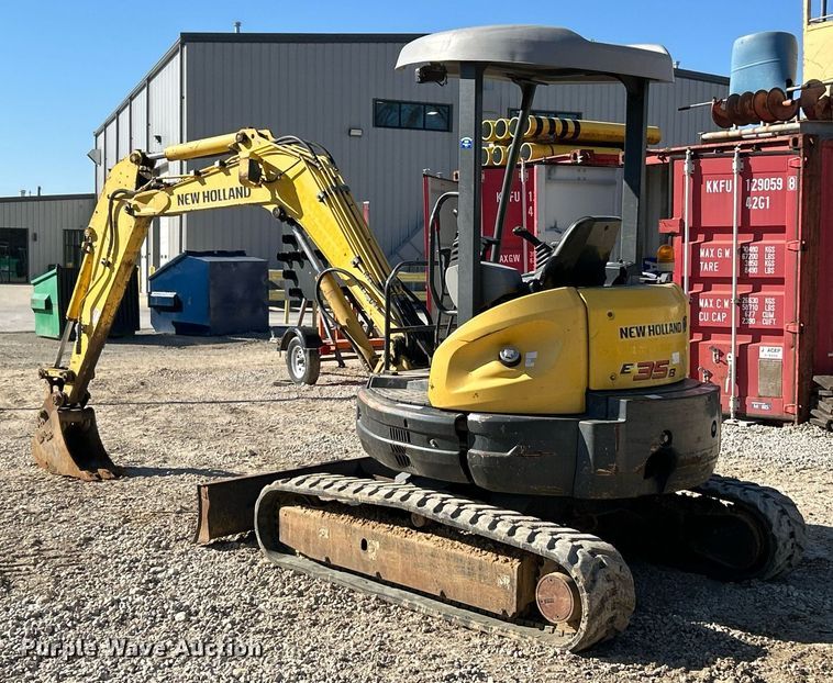 image for item EK2723 2012 New Holland E35B mini excavator