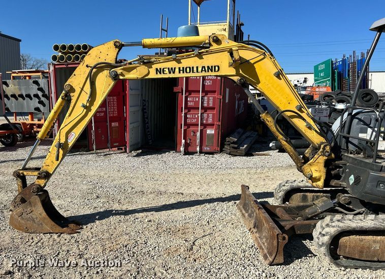 image for item EK2723 2012 New Holland E35B mini excavator