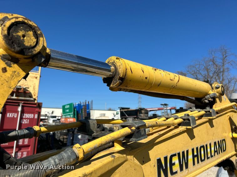 image for item EK2723 2012 New Holland E35B mini excavator