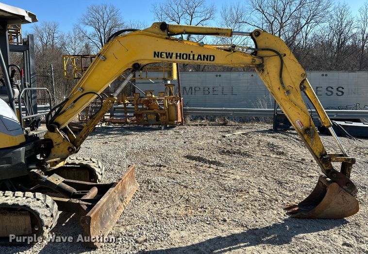 image for item EK2723 2012 New Holland E35B mini excavator