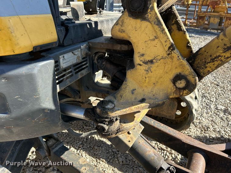 image for item EK2723 2012 New Holland E35B mini excavator