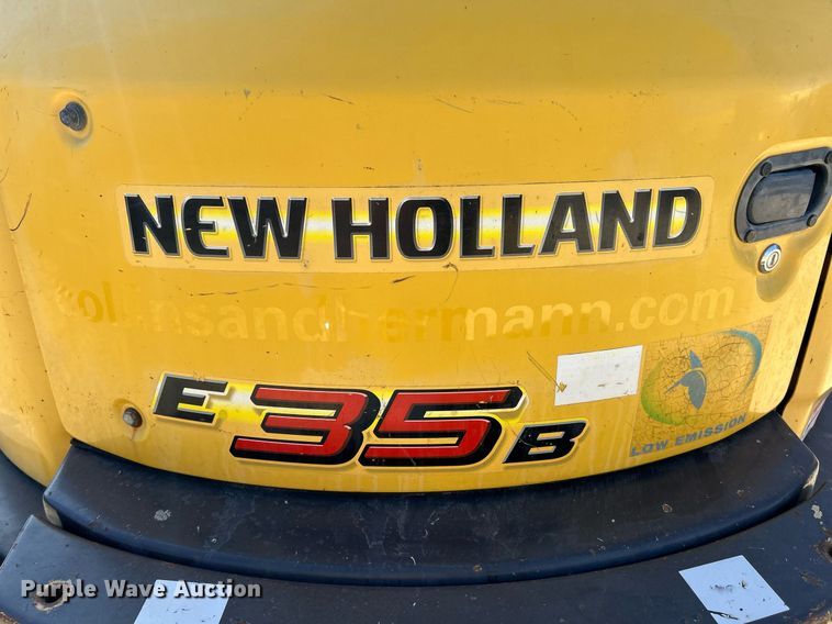 image for item EK2723 2012 New Holland E35B mini excavator