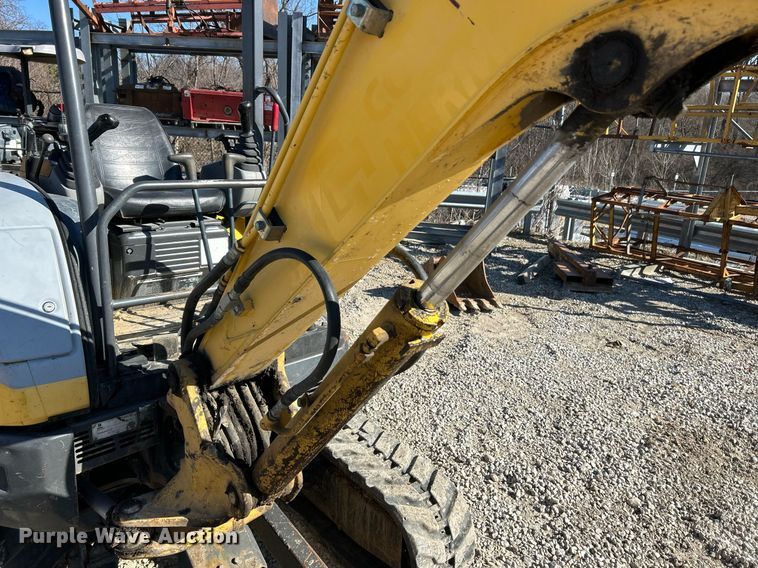 image for item EK2723 2012 New Holland E35B mini excavator